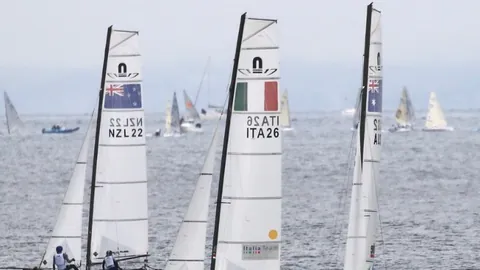 西班牙2-2荷兰，哈托红梅补时绝平，央视网揭示五连胜终止记